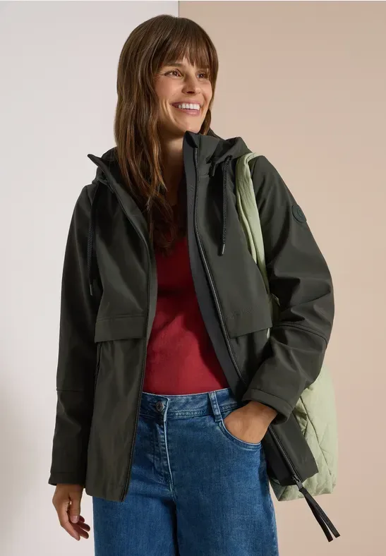 Softshell Jacke mit abnehmbarer Kapuze