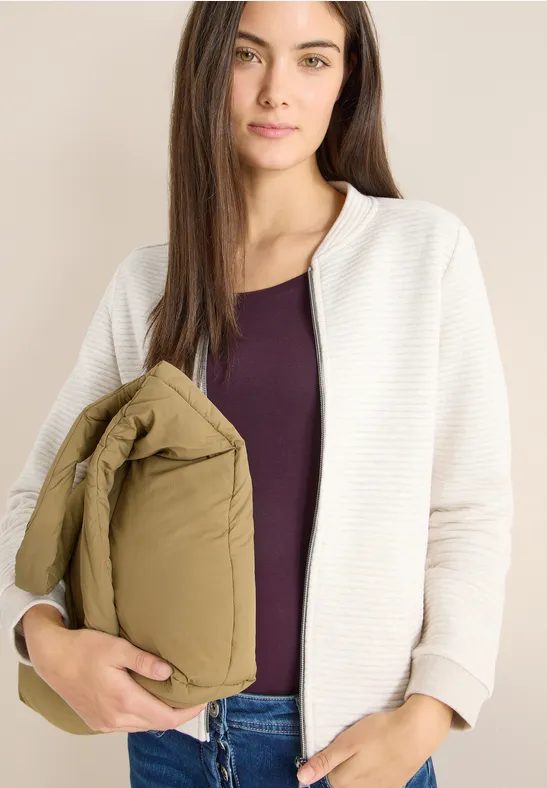 Kurze Strukturjacke
