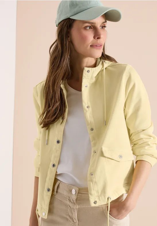 Jeansjacke mit Kapuze und Knöpfen