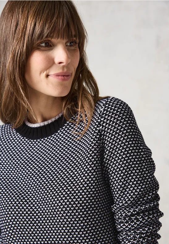 Gemusterter Strickpullover