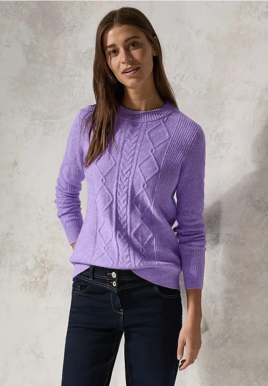 Pullover mit Strickmuster