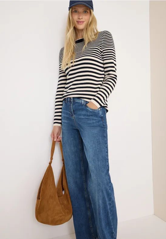 Gestreifter Pullover