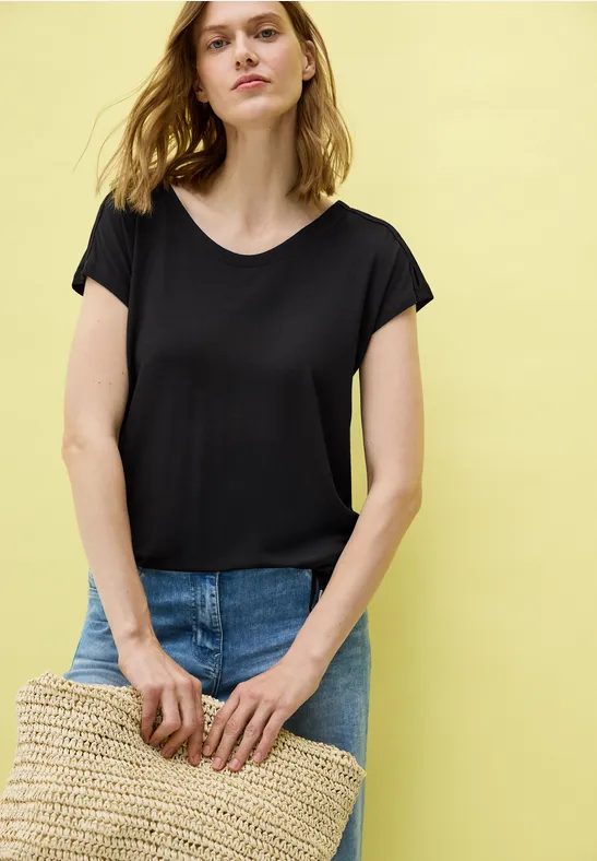Shirt mit Cut