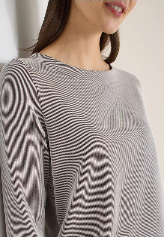 Gestreiftes Shirt