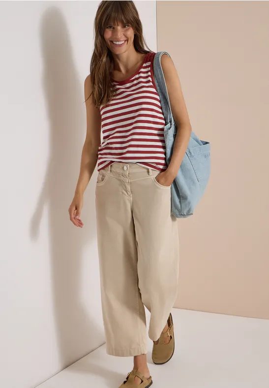 Top mit Rounded V