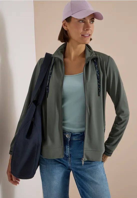 Leichte Jacke mit Stehkragen und Zipper