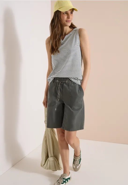 Top mit Split Neck und Streifen