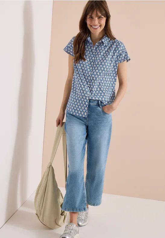 Kurzarm Bluse mit Minimal Print