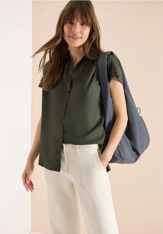 Basic Bluse mit Hemdkragen in Unifarbe
