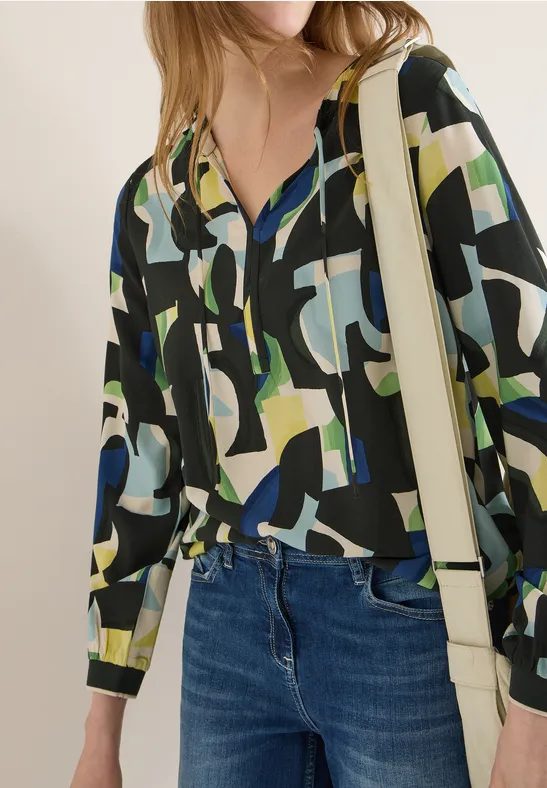 Gemusterte Bluse