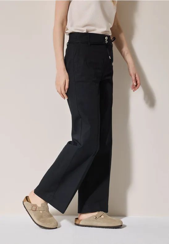 Wide Leg Hose
