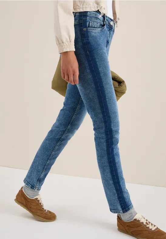 Jeans mit Galonstreifen