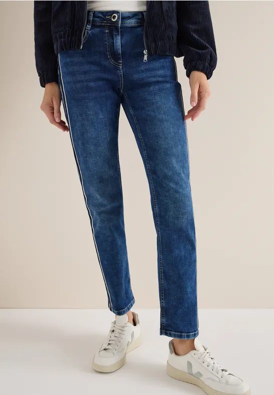 Jeans mit Gallonstreifen