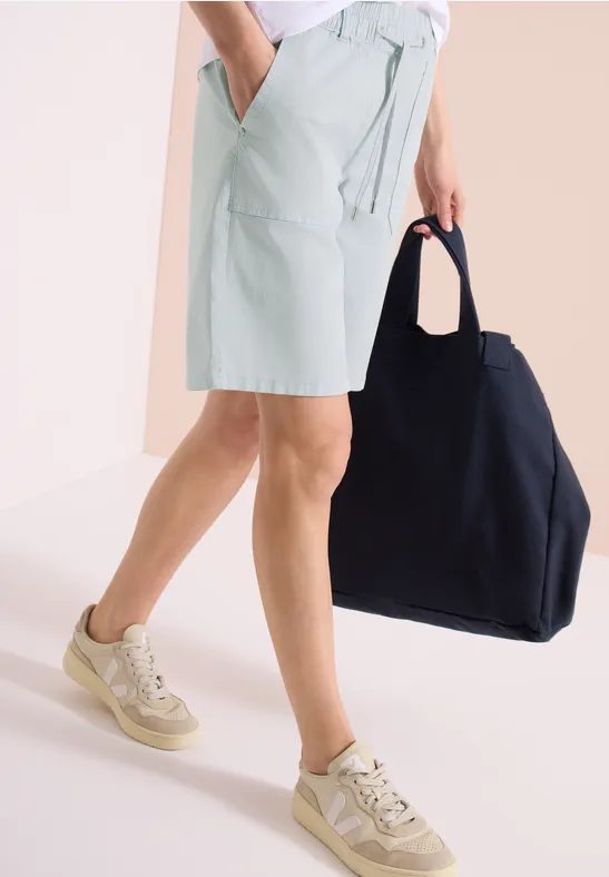 Mid Waist Straight Leg Shorts im Casual Fit