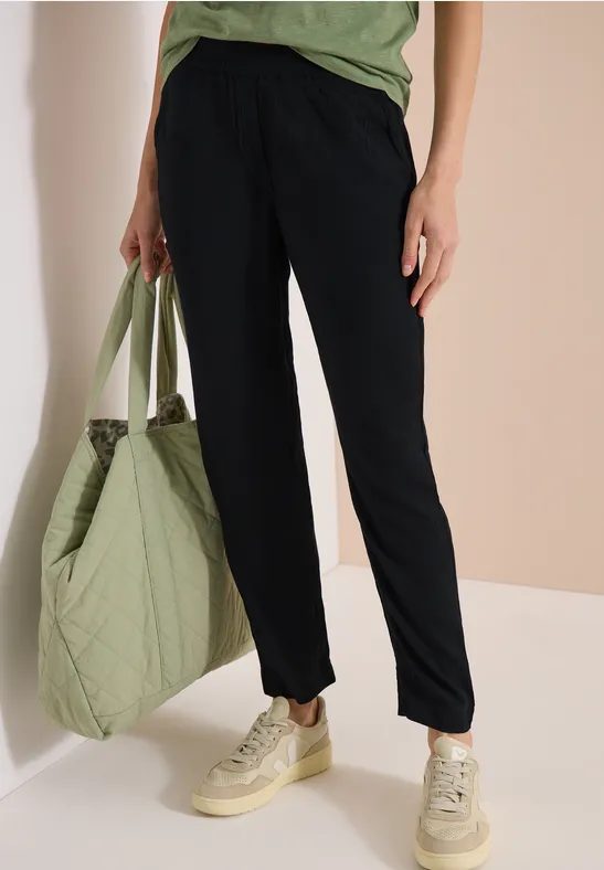 Leichte Loose Fit Hose mit Struktur