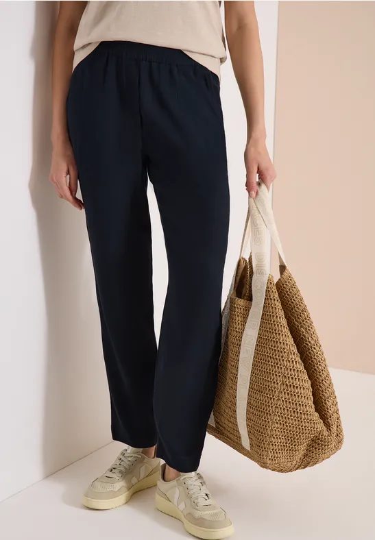 Leichte Loose Fit Hose mit Struktur