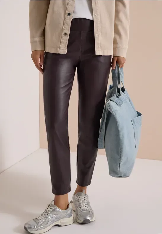 Leggings in Lederoptik