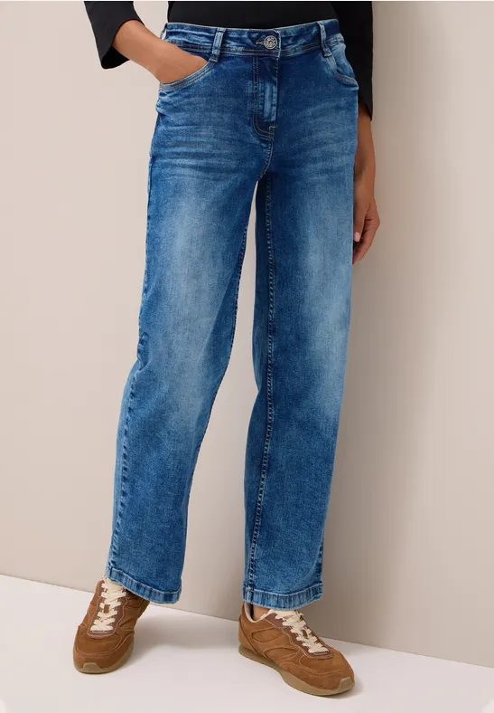 Wide Leg Jeans