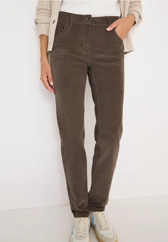 Slim Fit Cordhose