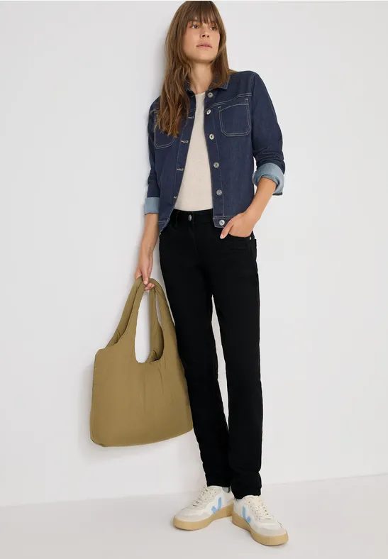 Casual Fit Jeans
