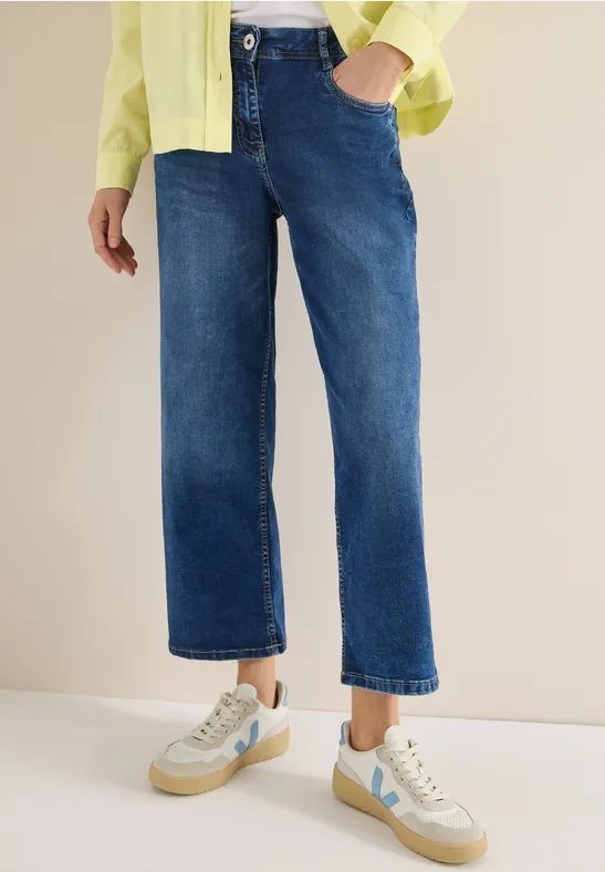 7/8 High Waist Wide Leg Jeans