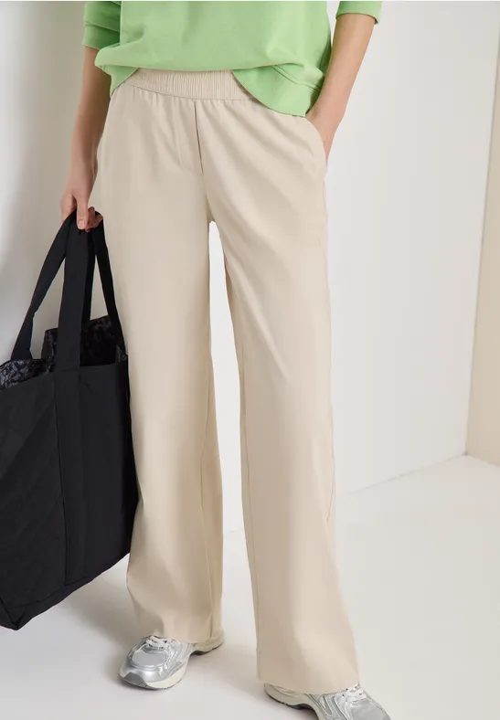 Leichte Hose im Loose Fit mit Stretch
