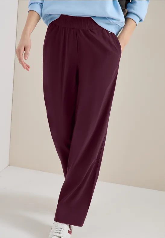 Leichte Hose im Loose Fit mit Stretch