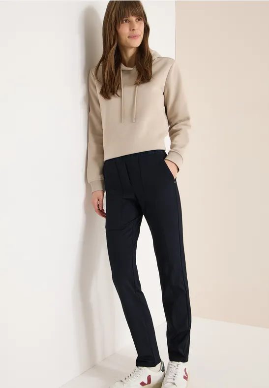 Hose im Causal Fit