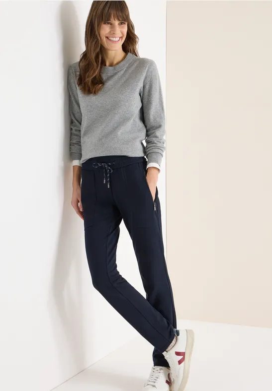 Casual Fit Hose
