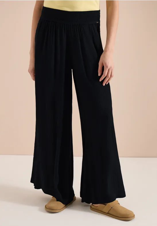 Wide Leg Hose mit Crepe Struktur