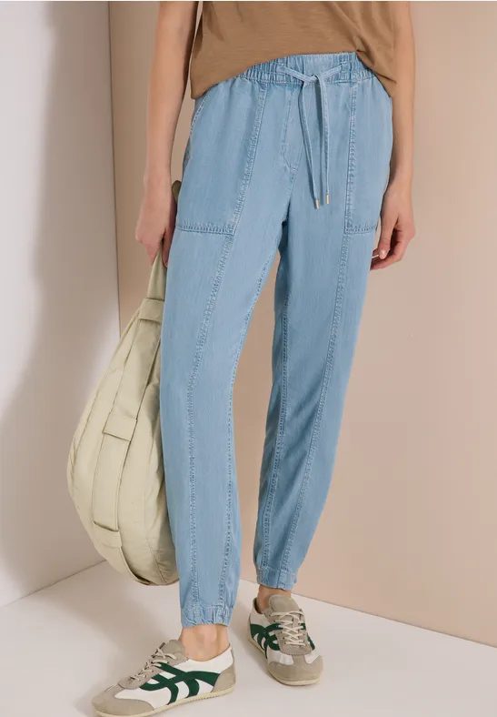 Mid Waist Slim Leg Hose im Washed