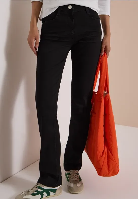 High Waist Straight Leg Jeans im Slim Fit