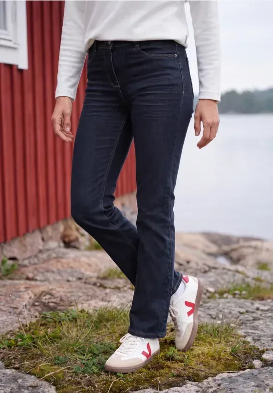 High Waist Straight Leg Jeans im Slim Fit