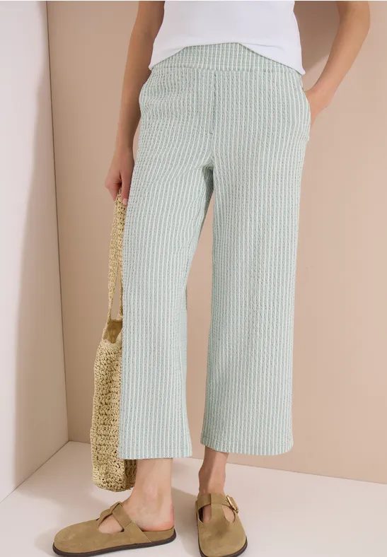 7/8 Wide Leg Hose in Seersucker