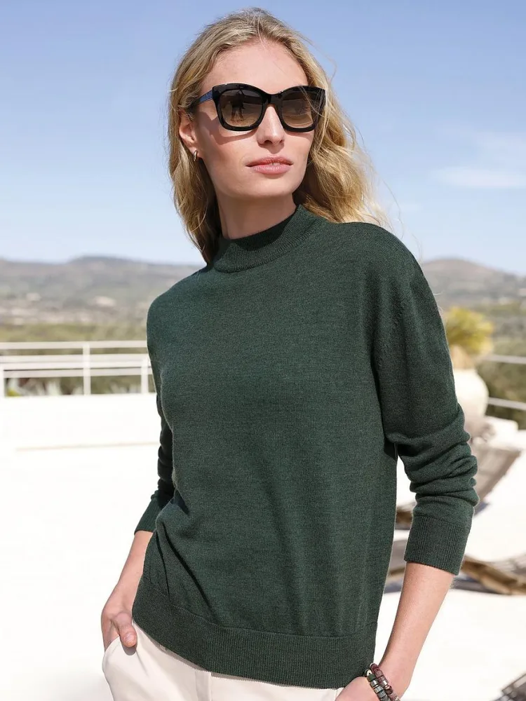 Pullover aus 100% Schurwolle Biella Yarn Peter Hahn grün