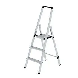 Munk Stufen-Stehleiter, Aluminium, 80 mm Stufen, max. 150 kg, rutschsicher, konische Führung, 235 mm Stufenabstand, 70° Neigung, 3 Stufen