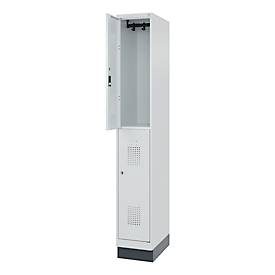 Doppelstöckiger Feuerwehrspind C+P Flexo White, 1 Abteil mit 2 Fächern, Sockel, B 300 x T 500 x H 1950 mm, RAL 7035 Lichtgrau/RAL 7016 Anthrazitgrau