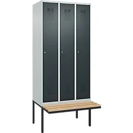 Kleiderspind C+P Evolo Plus, 3 Abteile à 300 mm Breite, schwebende Sitzbank, B 900 x T 815 x H 2120 mm, Zylinder, lichtgrau/anthrazitgrau