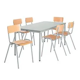 Komplett-Angebot Tisch und 6 Stapelstühle