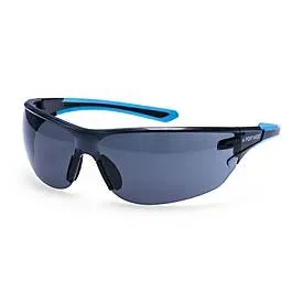 Portwest Schutzbrille ESSENTIAL KN, beschichtet, Partikel-Augenbrauenschutz, flexible Bügel, PC/TPR, rauchgetönt