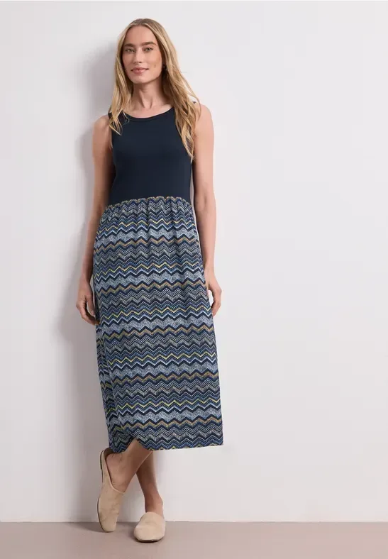 STREET ONE Midikleid Ohne Taschen mit Struktur-Rock und Zick-zack-Muster