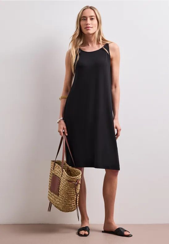 Knielanges Kleid mit Schnallendetail