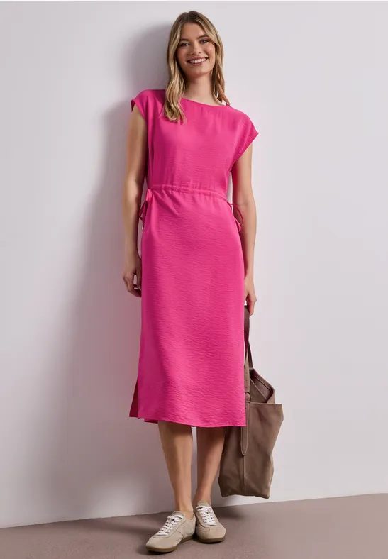 Midikleid mit U