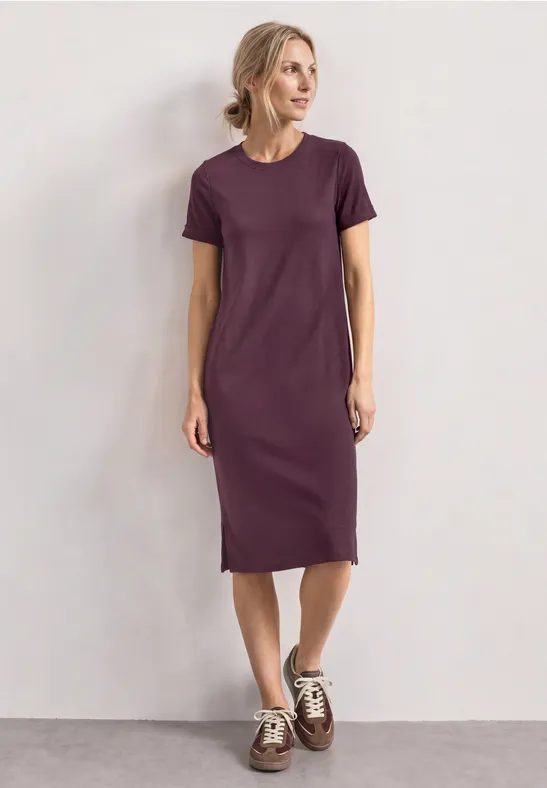 Midikleid in Rippstruktur mit Rundhals