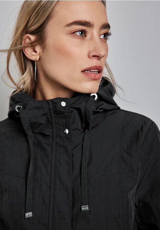 Moderner Windbreaker