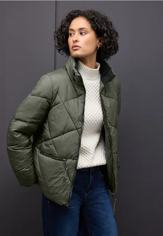 Kurze Steppjacke