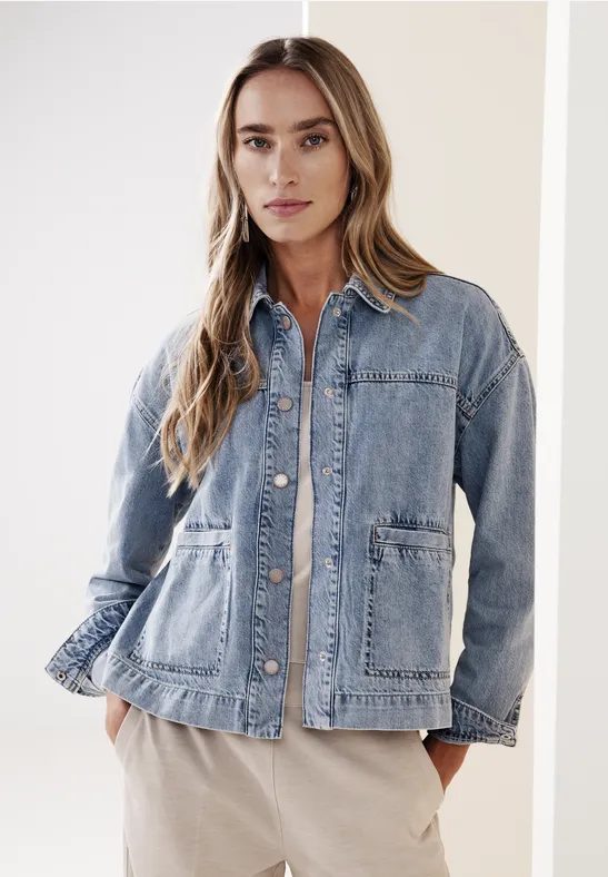 Jeansjacke in heller Waschung