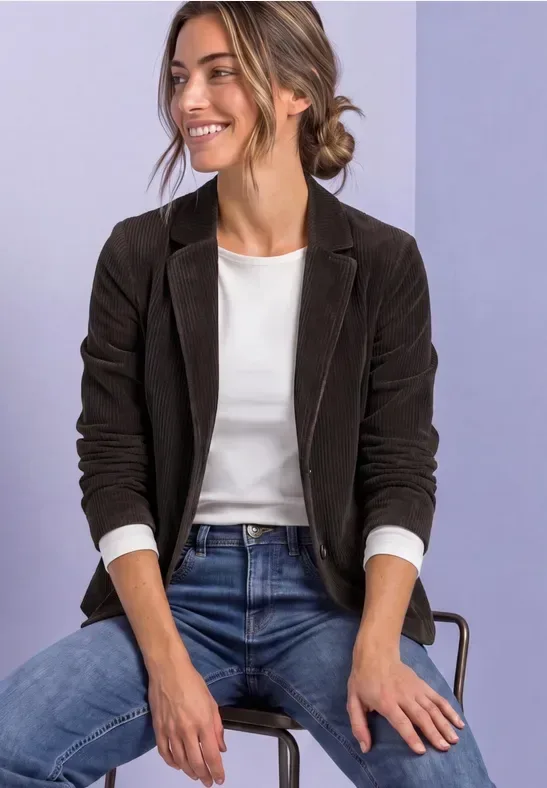 Blazer aus Cord mit Reverskragen und Knöpfen