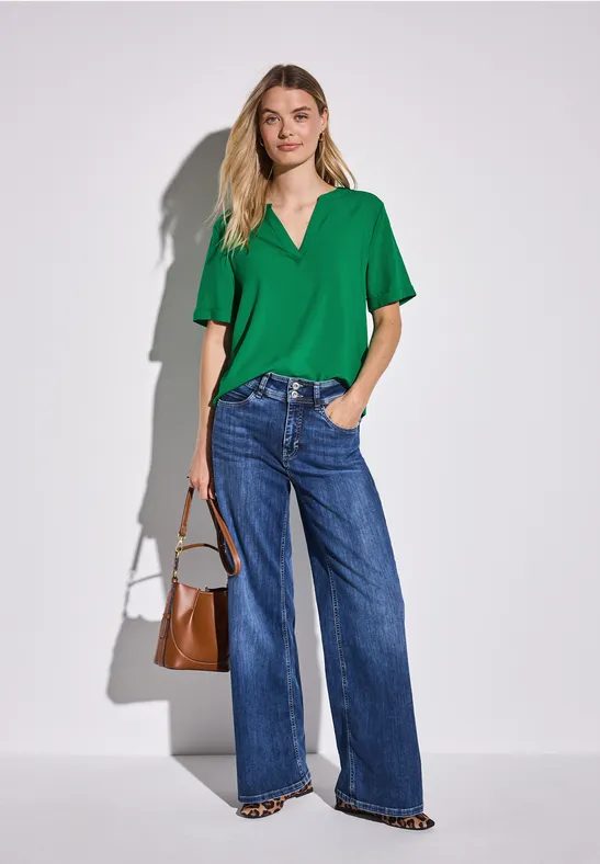 Bluse in Unifarbe