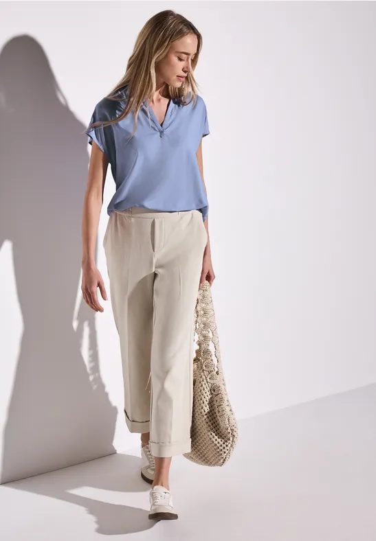 Bluse in Unifarbe